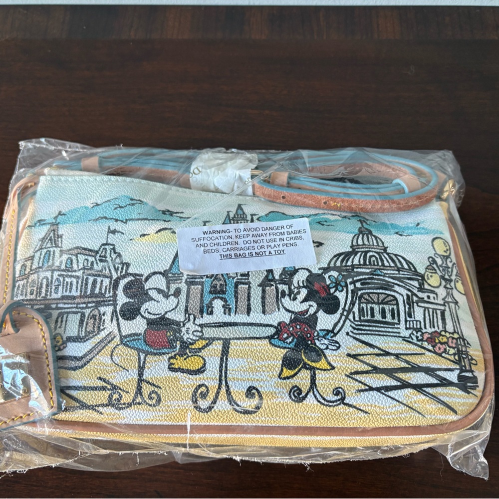 NWT Dooney and Bourke Disney Mickey Minnie Purse